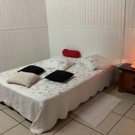 Appartement Dans Propriete Reposante Saint-Benoît 외부 사진